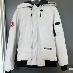 Canada Goose Chilliwack Bomber Men’s Size S white